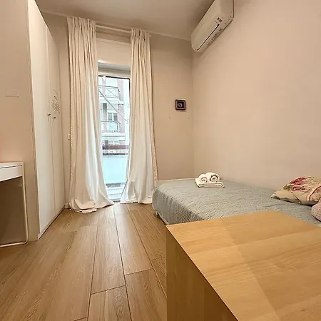 Apartment Charm & Style - Large - Bari