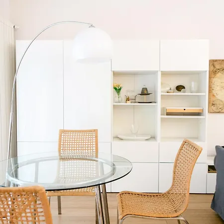 Charm & Style - Large -