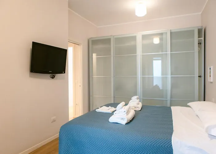 Apartment Charm & Style - Large - Bari