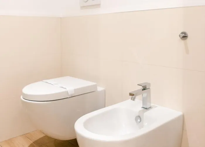 Charm & Style - Large -